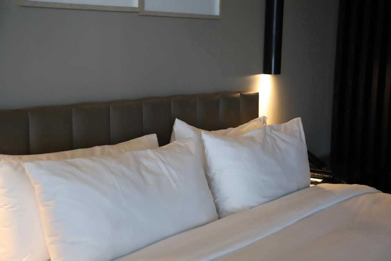 Bellwort Hotel Guadalajara Eksteriør bilde